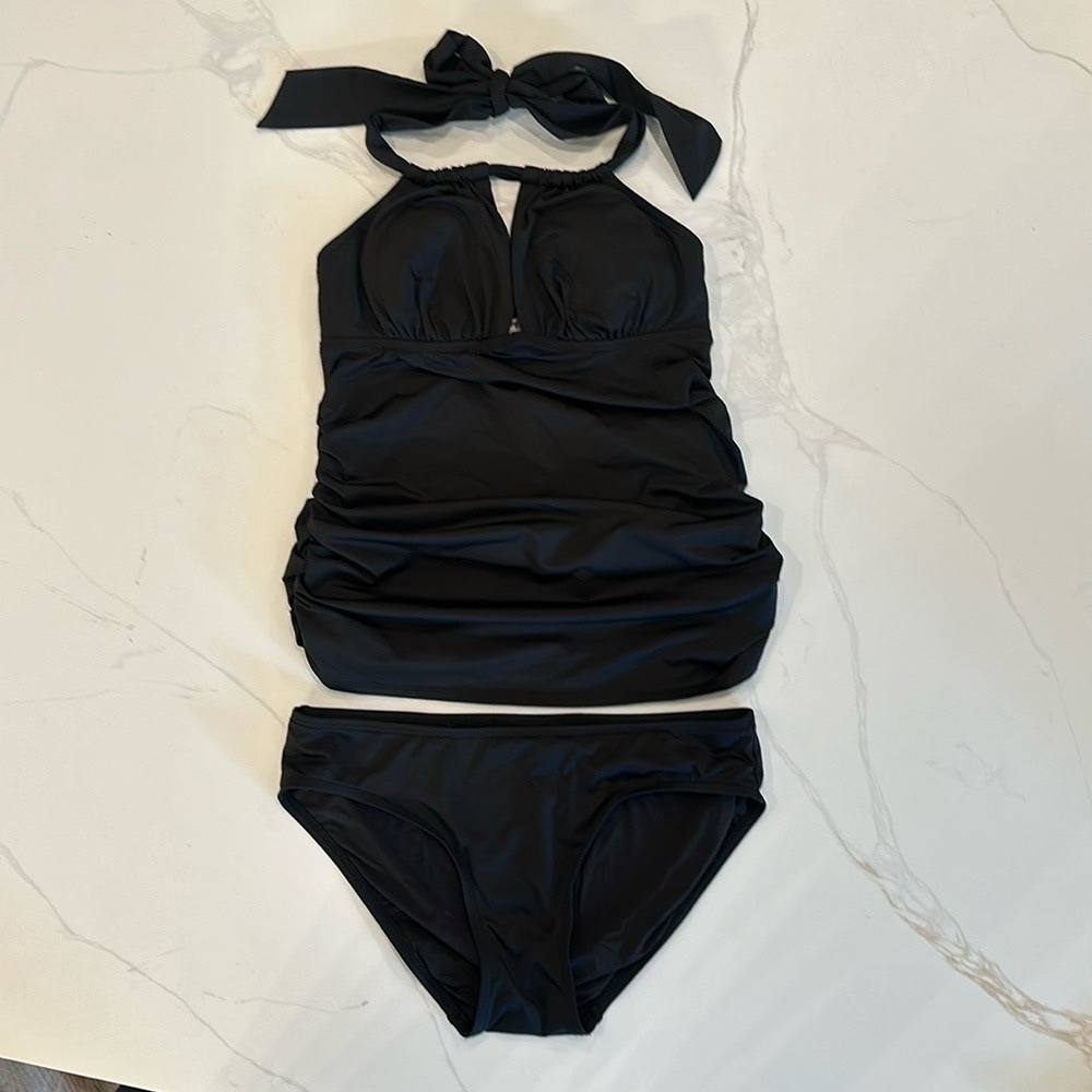 A Pea In The Pod Black Maternity Tankini, Size Medium, Excellent Condition!